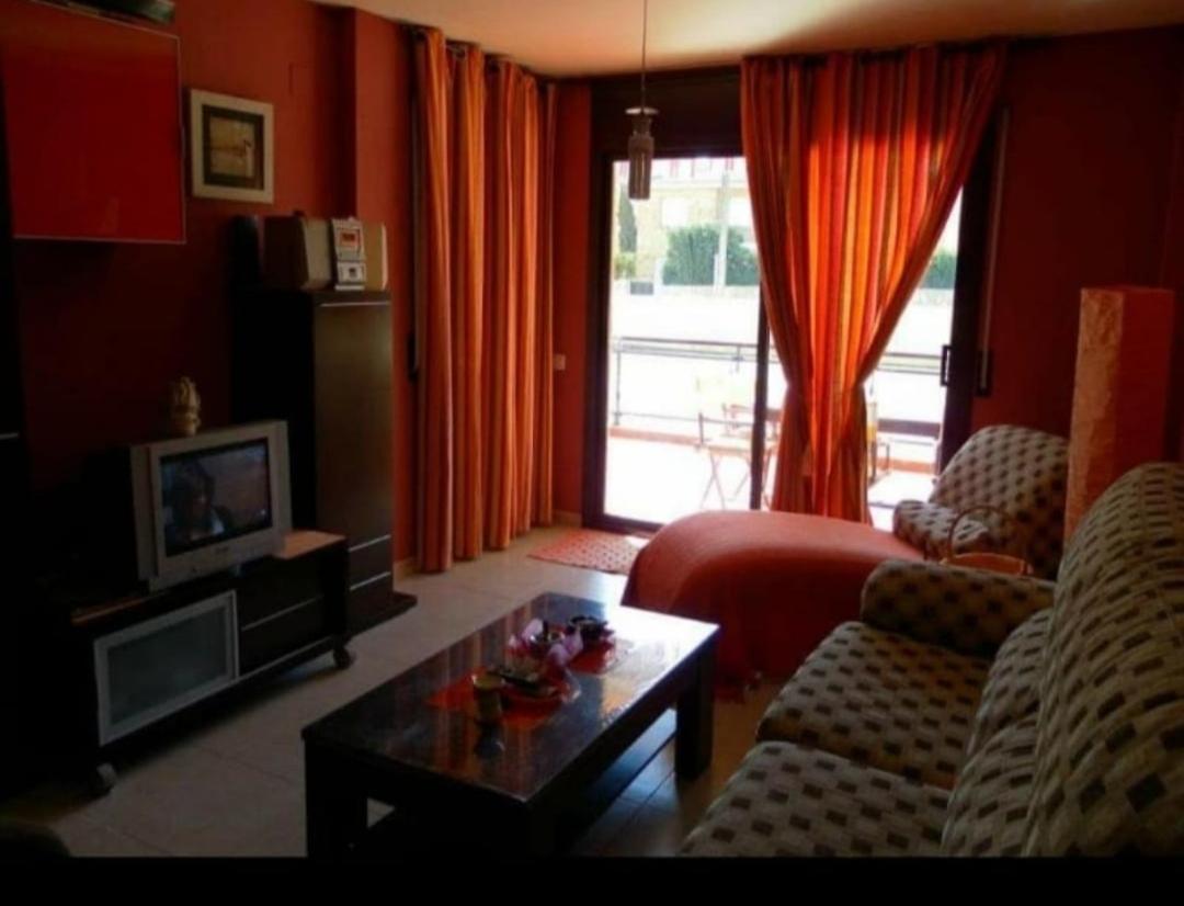 Apartamento Con Terraza Y Acceso Directo A La Piscina Y A 50 M De La Playa Miami Playa Bagian luar foto
