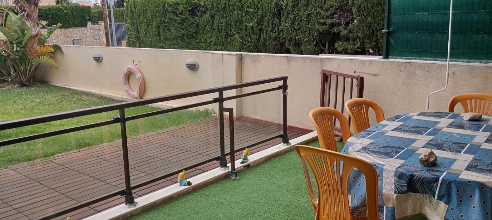 Apartamento Con Terraza Y Acceso Directo A La Piscina Y A 50 M De La Playa Miami Playa Bagian luar foto