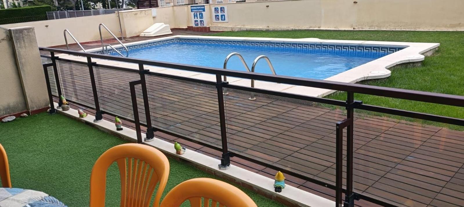 Apartamento Con Terraza Y Acceso Directo A La Piscina Y A 50 M De La Playa Miami Playa Bagian luar foto
